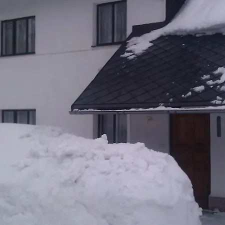 Holiday Bily Feriehus Janov nad Nisou